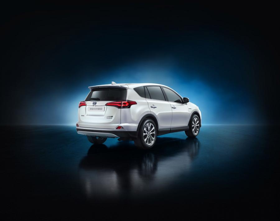  Toyota RAV4 Hybrid 2015 года  (US) (фото 50 из 51)